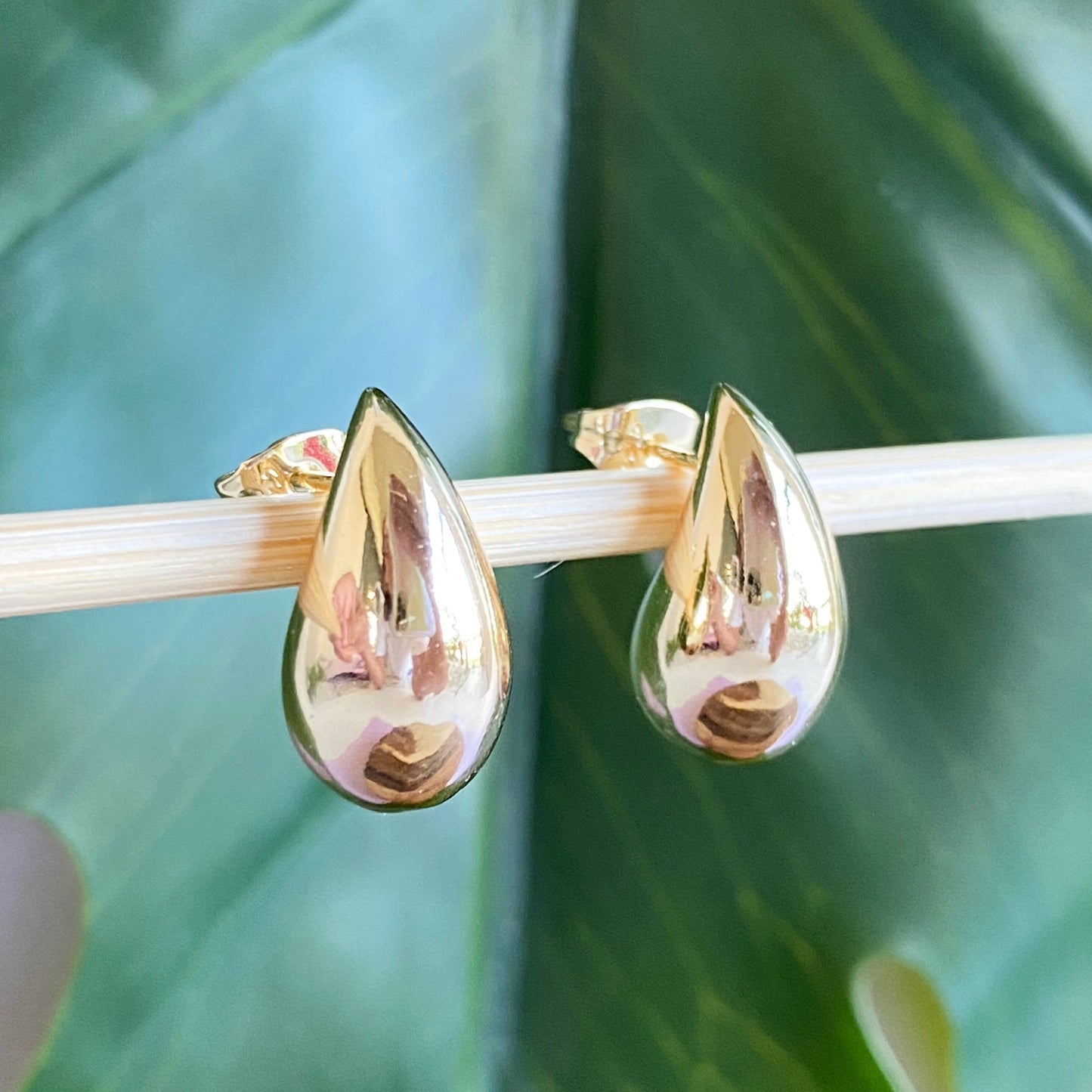 Tear Drop Stud Earrings