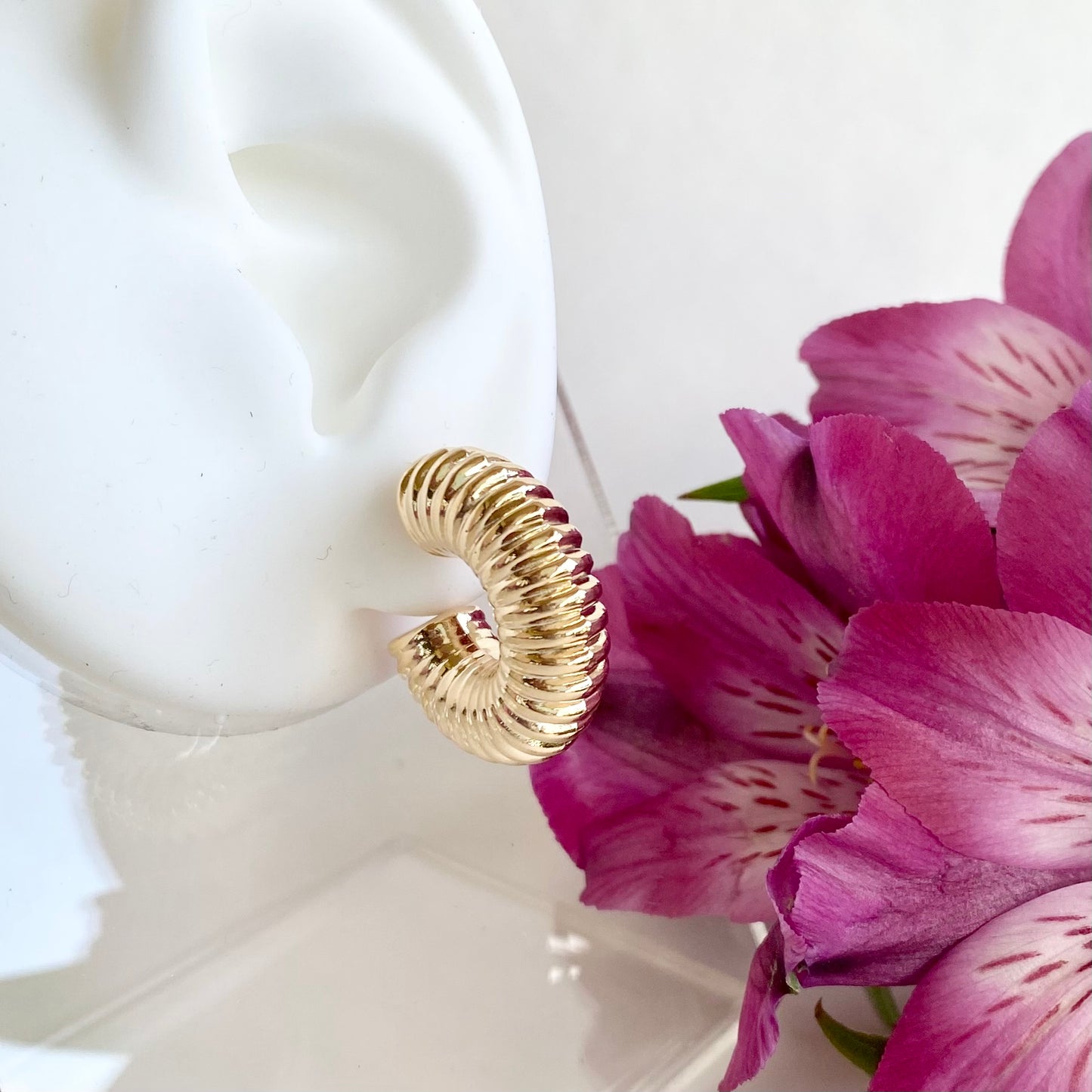 18K Gold Filled Thick Textured Hoop Earrings (Small)