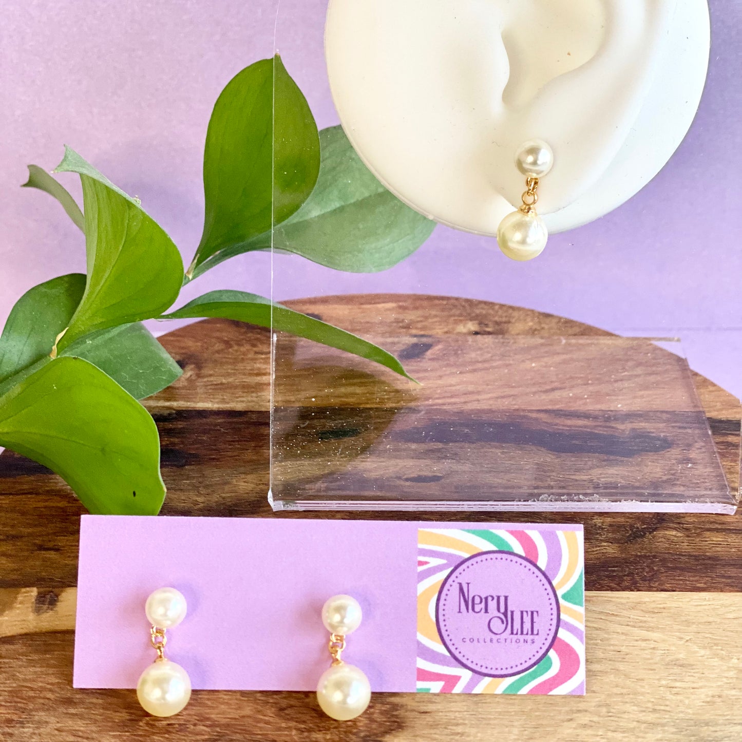 Classic Delicate Pearls Stud Earrings